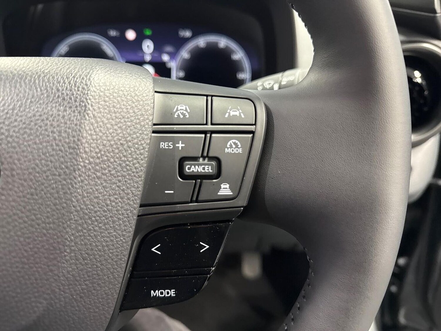 Used Toyota C-HR 2025 for sale - 76884998: Photo 25