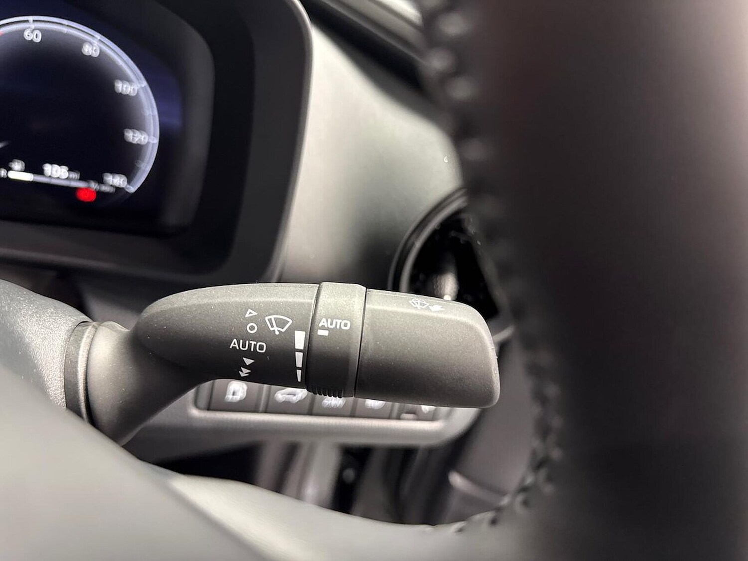 Used Toyota C-HR 2025 for sale - 76884998: Photo 27