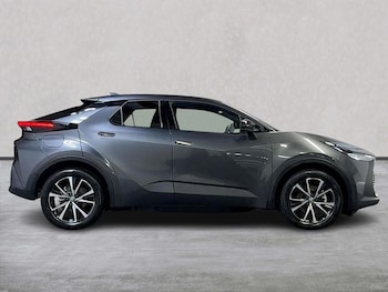 Used Toyota C-HR 2025 for sale - 76884998: Photo