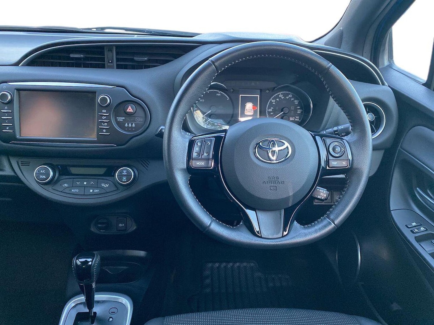 Used Toyota Yaris 2017 for sale - 78192896: Photo 11