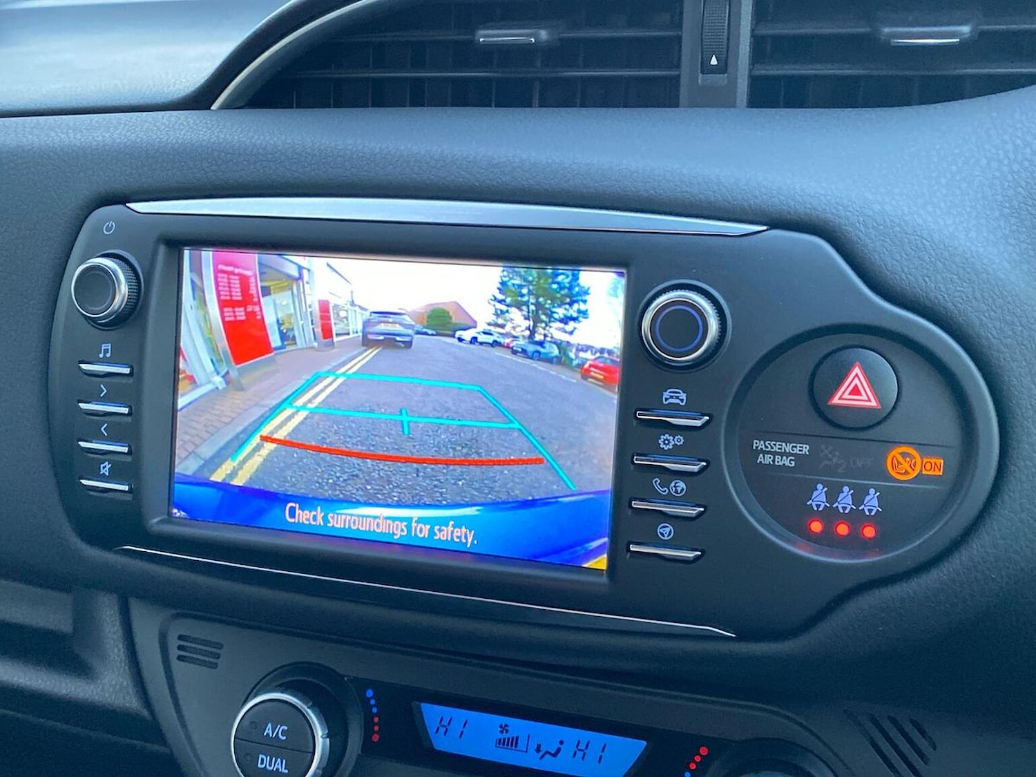 Used Toyota Yaris 2017 for sale - 78192896: Photo 25