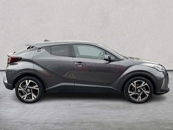 Used Toyota C-HR 2023 for sale - 78534832: Photo