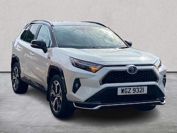 2022 - 2.5 Phev Dynamic 5Dr Cvt