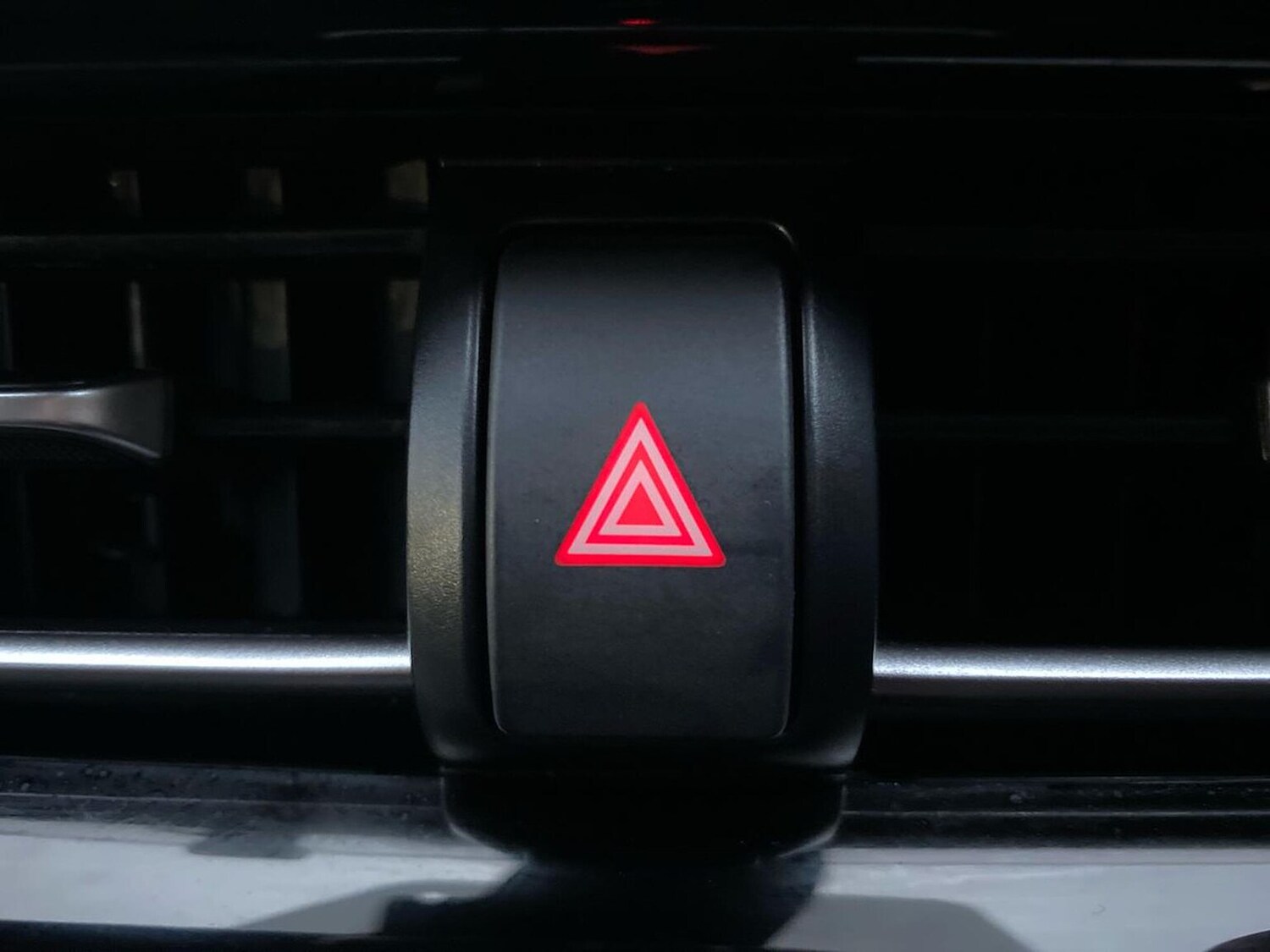 Used Toyota C-HR 2023 for sale - 77487643: Photo 22