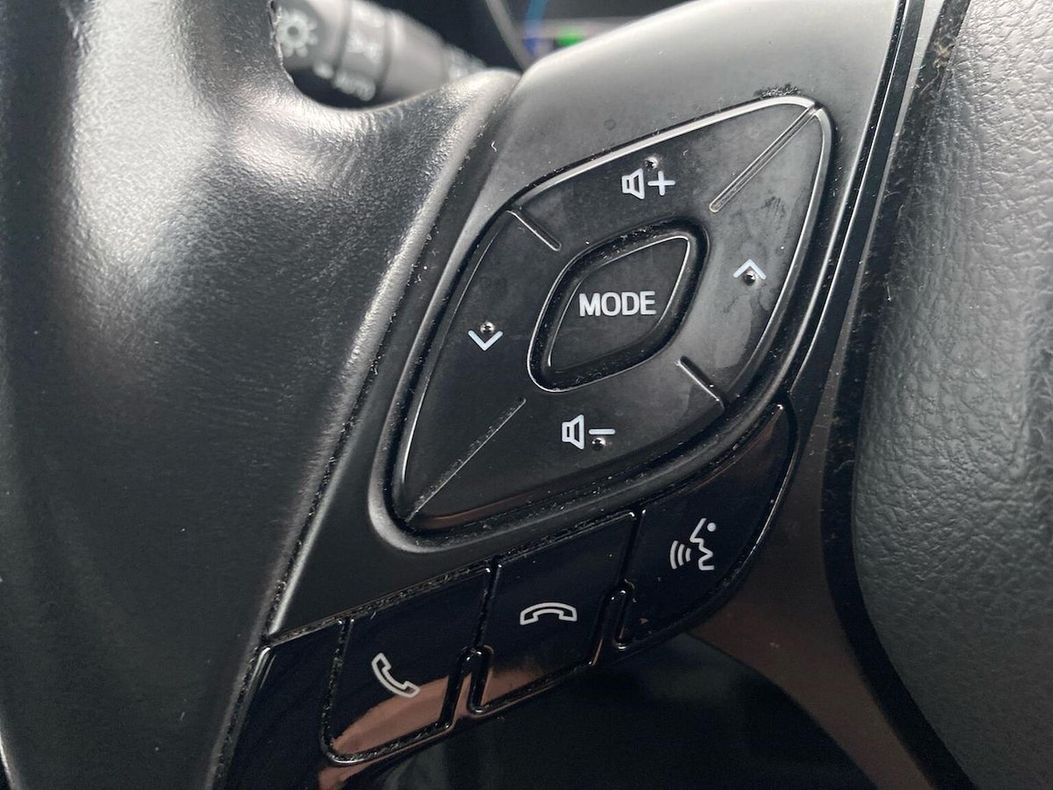 Used Toyota C-HR 2018 for sale - 76455197: Photo 27