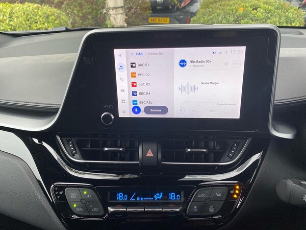 Used Toyota C-HR 2023 for sale - 76292990: Photo 11