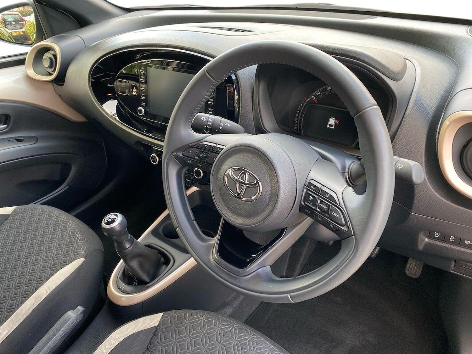 Used Toyota Aygo X 2023 for sale - 76497256: Photo 15