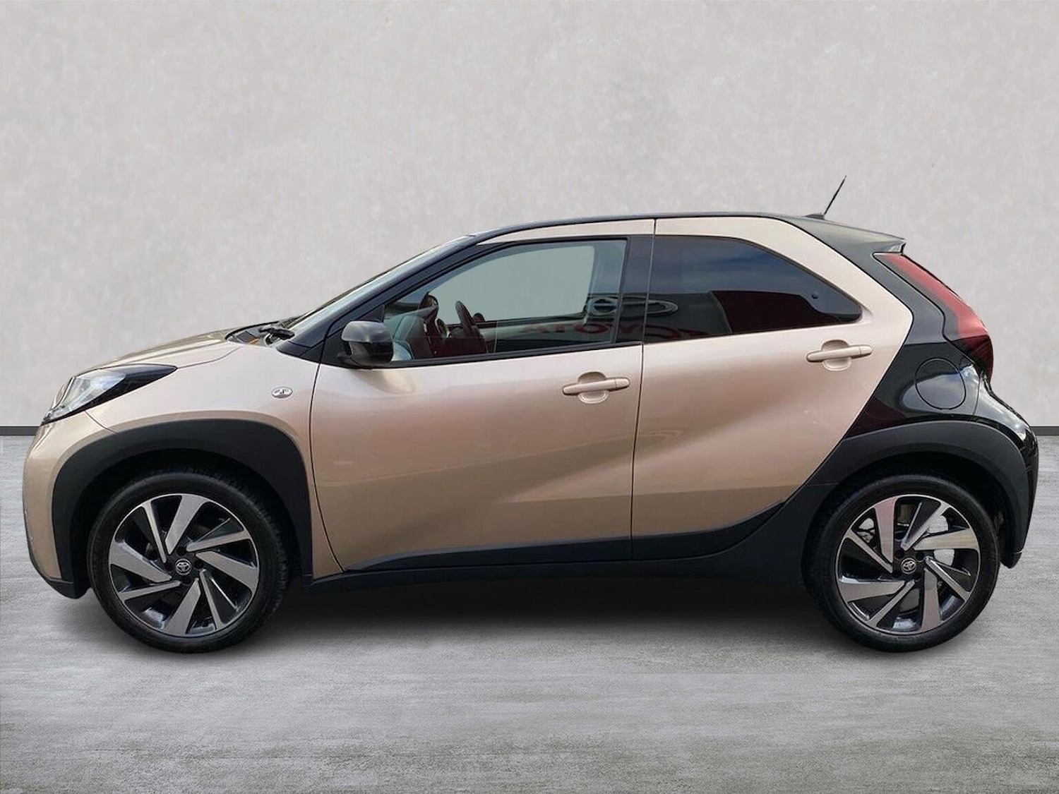 Used Toyota Aygo X 2023 for sale - 76497256: Photo 19