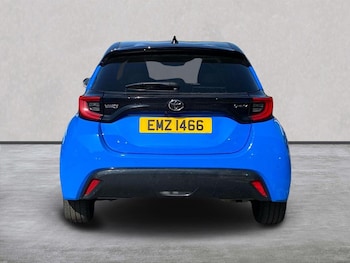 Used Toyota Yaris 2024 for sale - 79439130: Photo