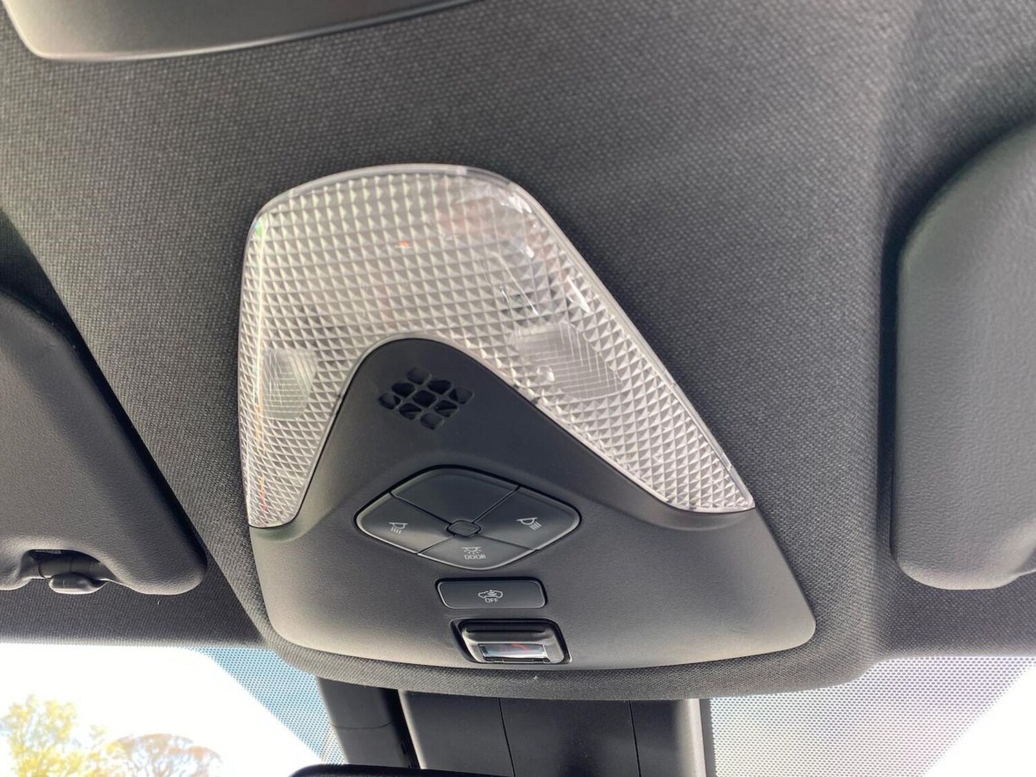 Used Toyota C-HR 2023 for sale - 78211122: Photo 16