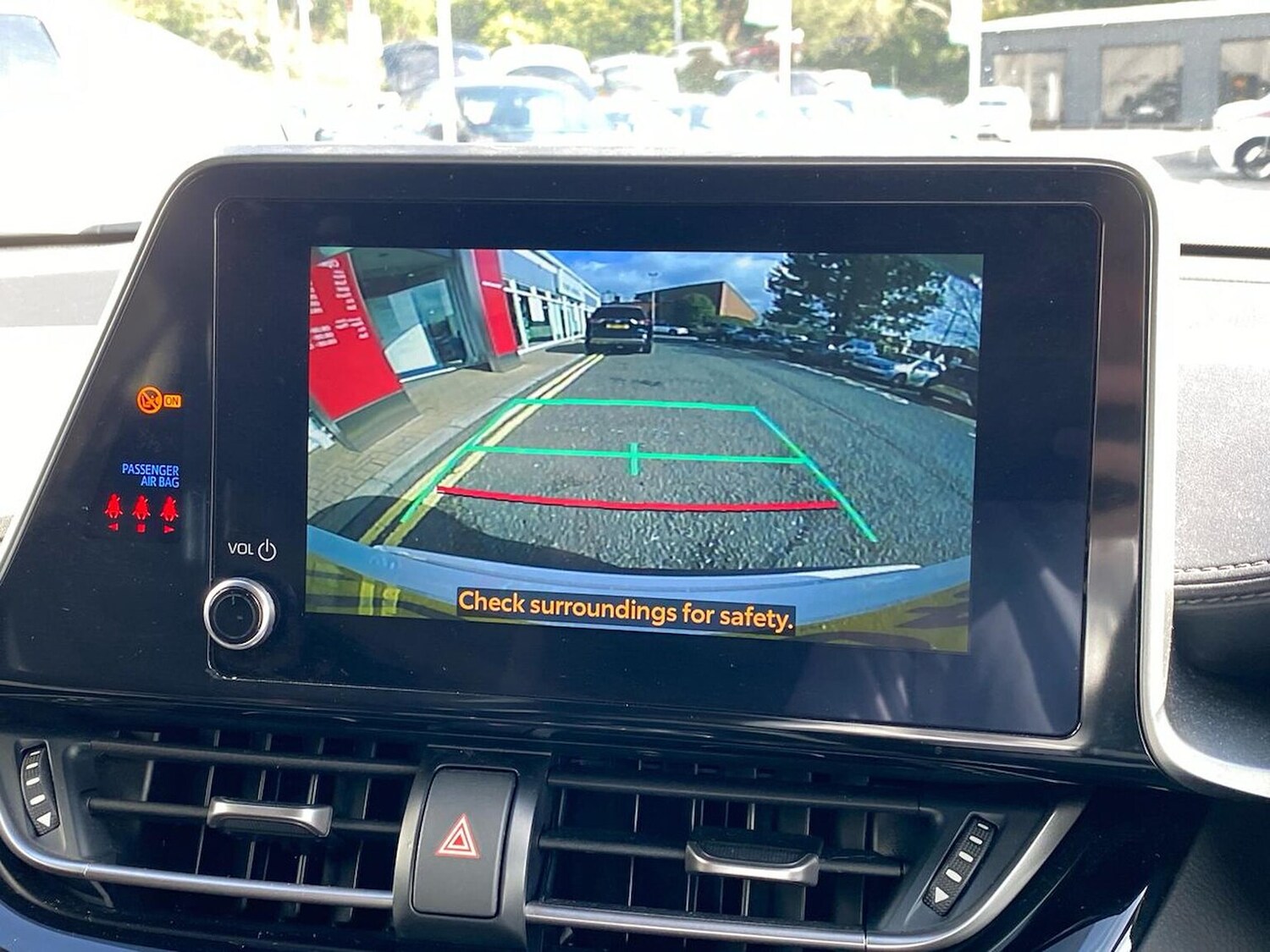 Used Toyota C-HR 2023 for sale - 78211122: Photo 25