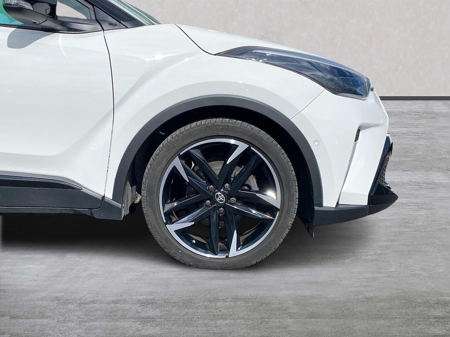 Used Toyota C-HR 2023 for sale - 78211122: Photo 8