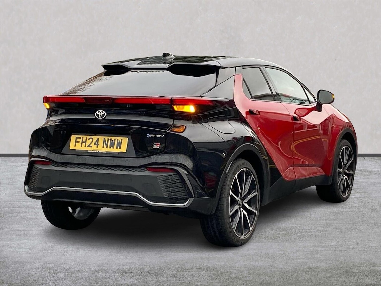 Used Toyota C-HR 2024 for sale - 76497257: Photo 18