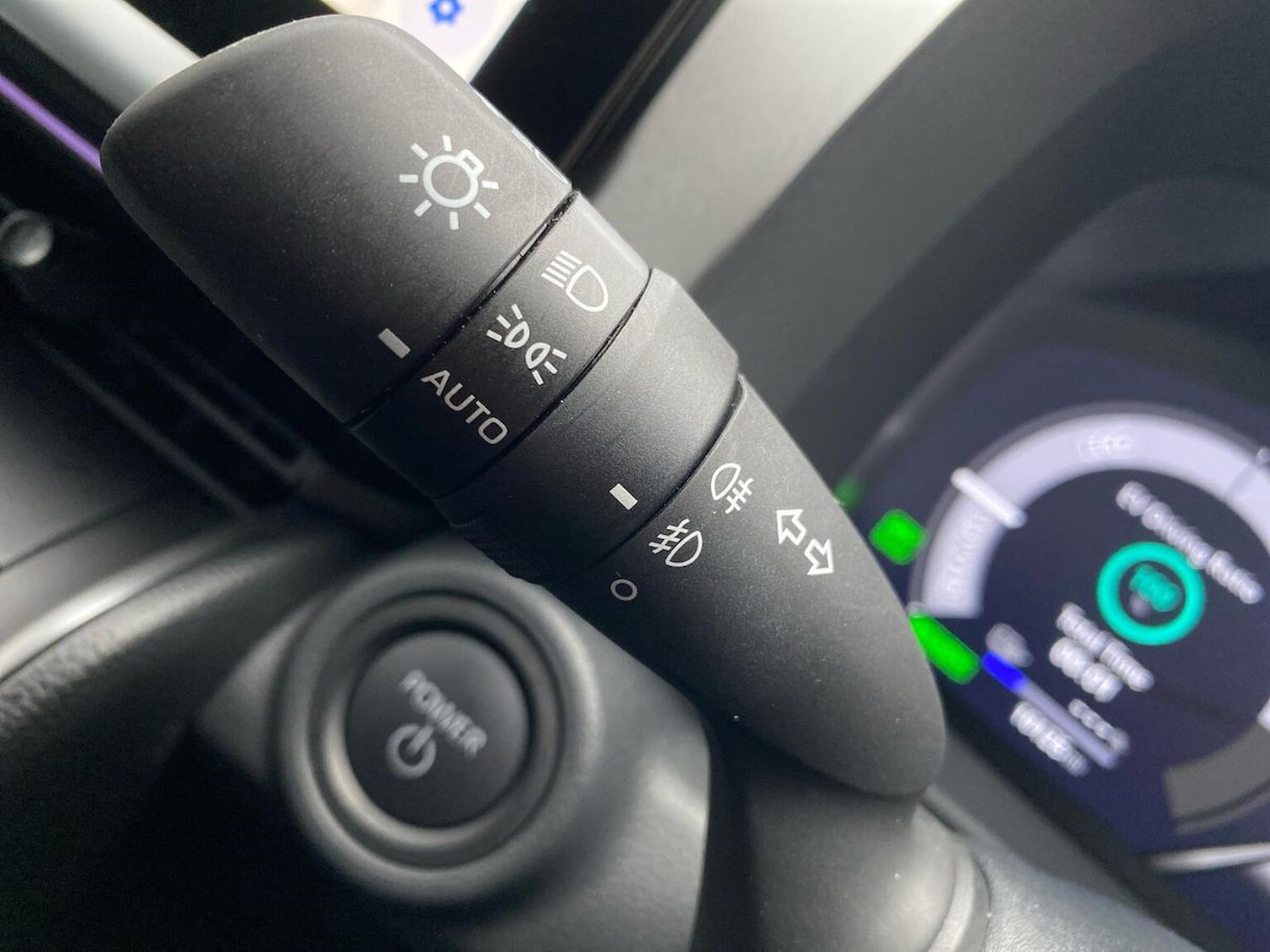 Used Toyota C-HR 2024 for sale - 76497257: Photo 28