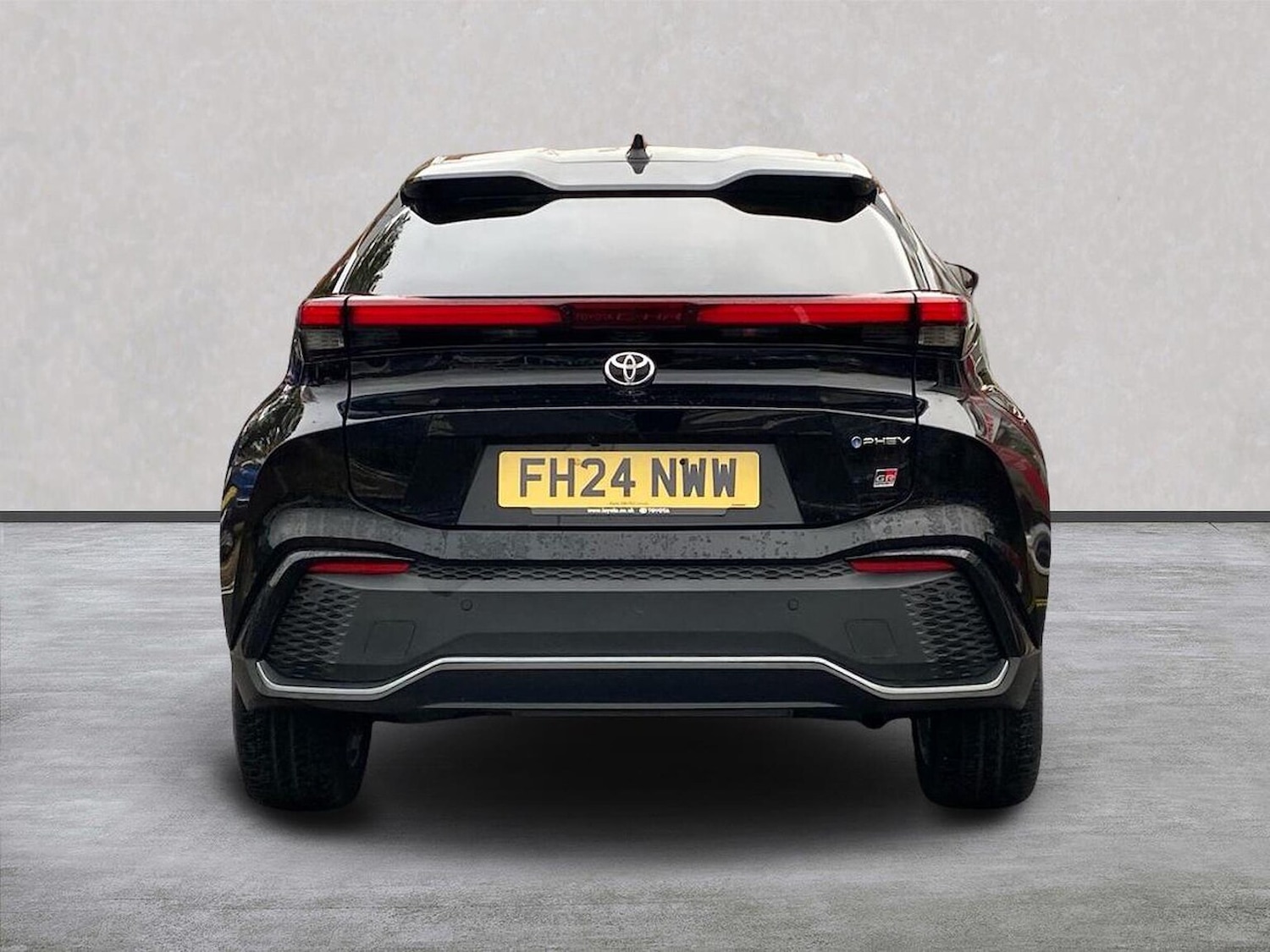 Used Toyota C-HR 2024 for sale - 76497257: Photo 4