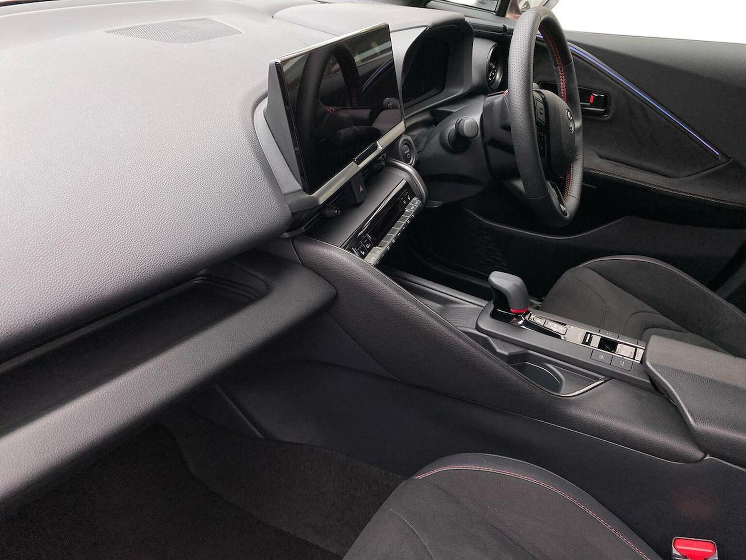 Used Toyota C-HR 2024 for sale - 76497257: Photo 7