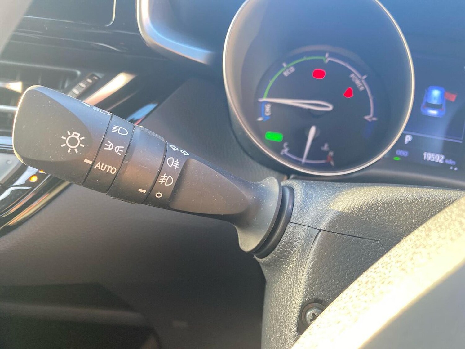 Used Toyota C-HR 2023 for sale - 77487620: Photo 27