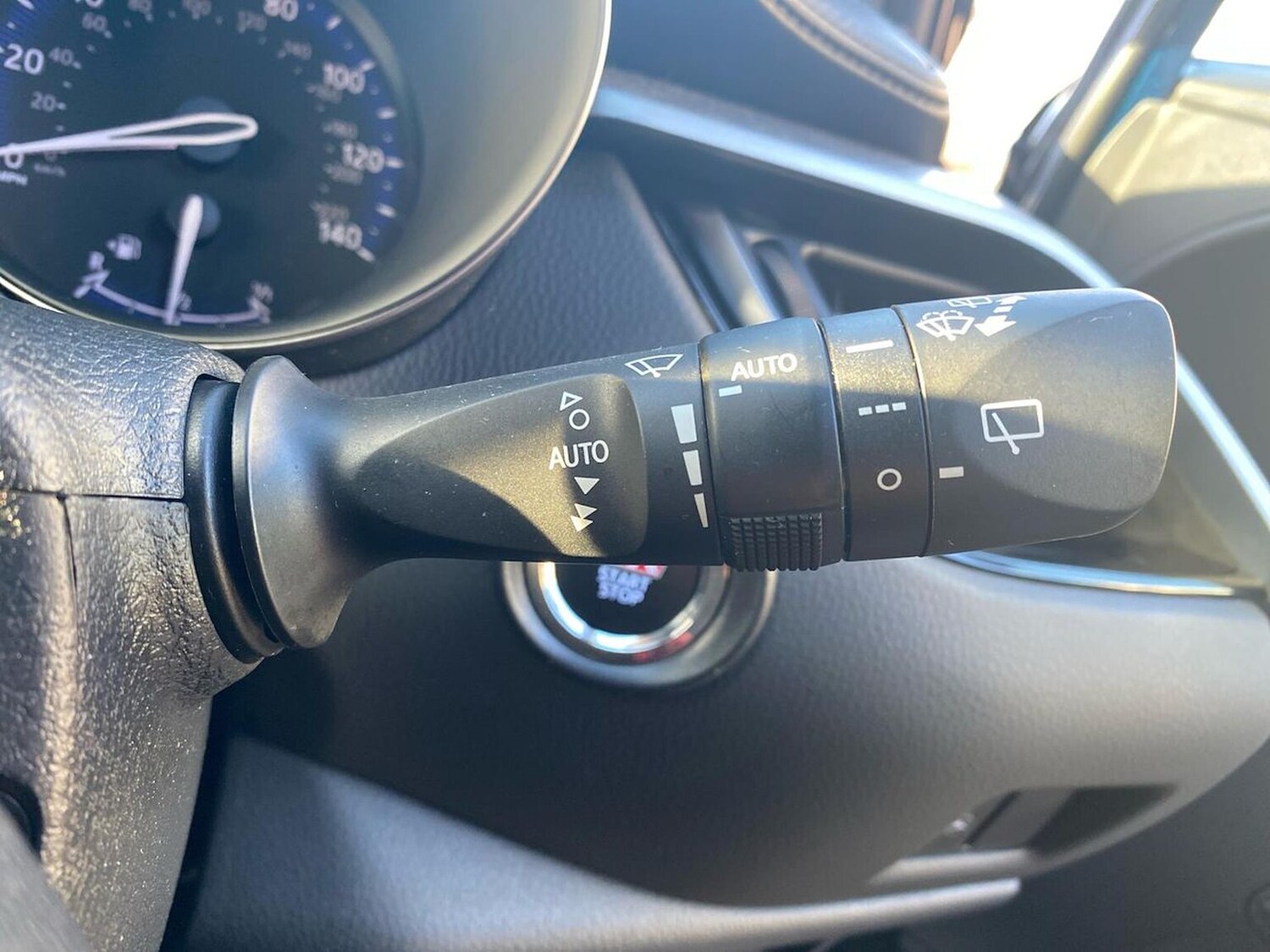 Used Toyota C-HR 2023 for sale - 77487620: Photo 28