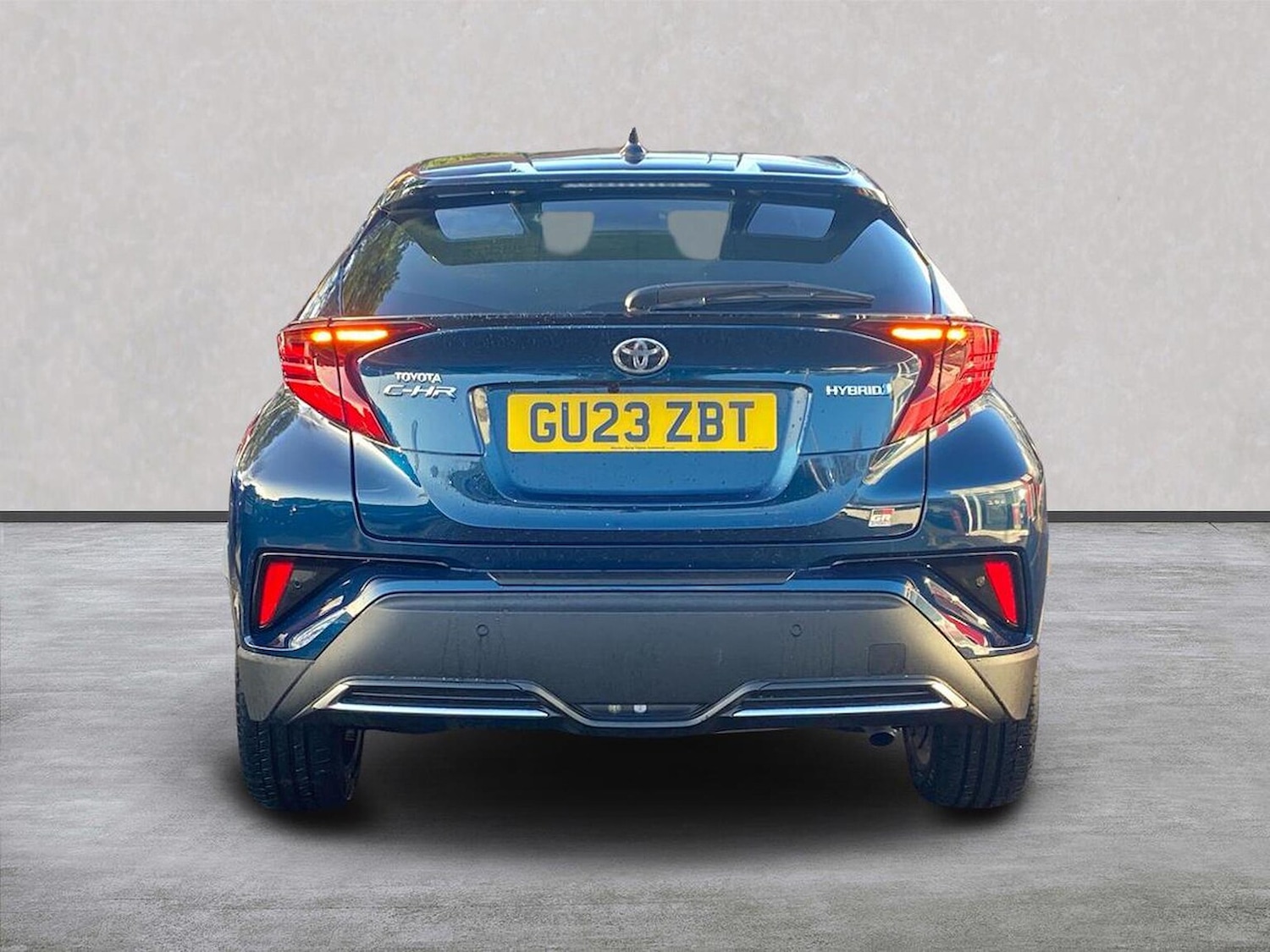 Used Toyota C-HR 2023 for sale - 77487620: Photo 4