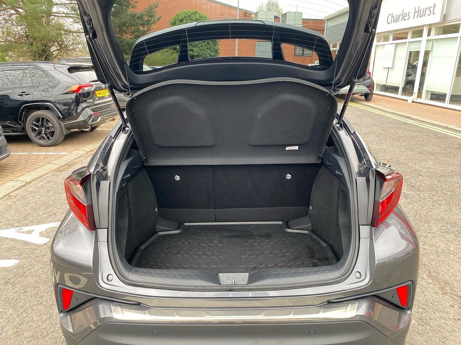 Used Toyota C-HR 2023 for sale - 78192939: Photo 19