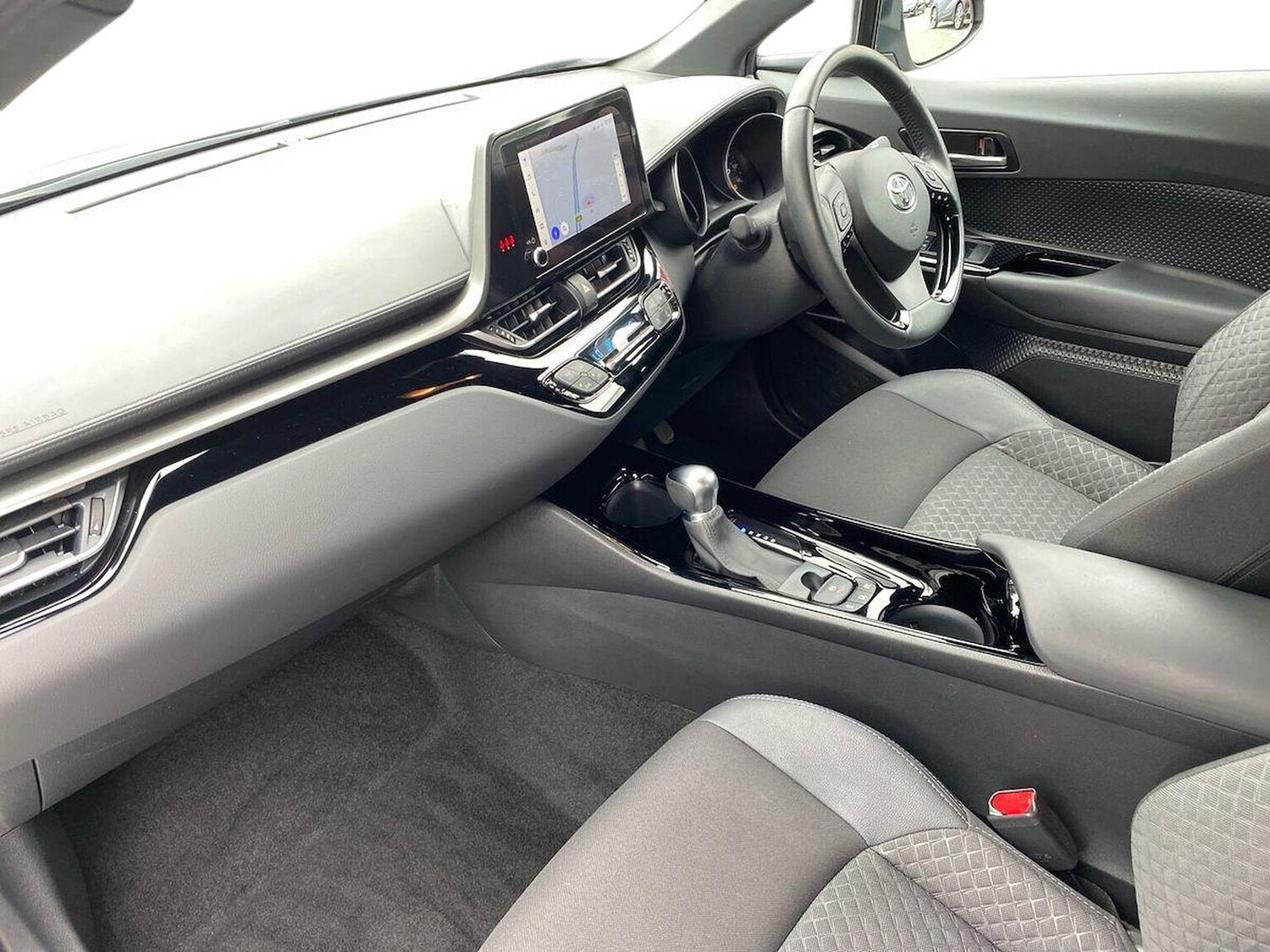 Used Toyota C-HR 2023 for sale - 78192939: Photo 9