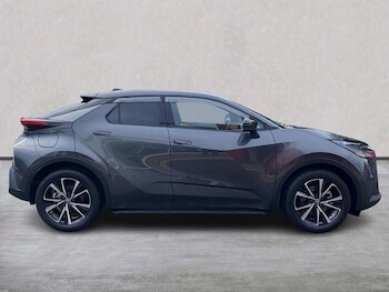 Used Toyota C-HR 2024 for sale - 75490318: Photo