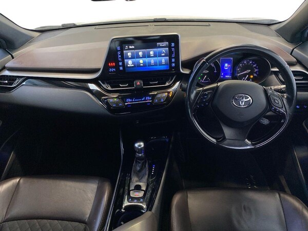 Used Toyota C-HR 2017 for sale - 76305410: Photo 8
