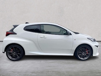 Used Toyota Yaris 2022 for sale - 75490113: Photo