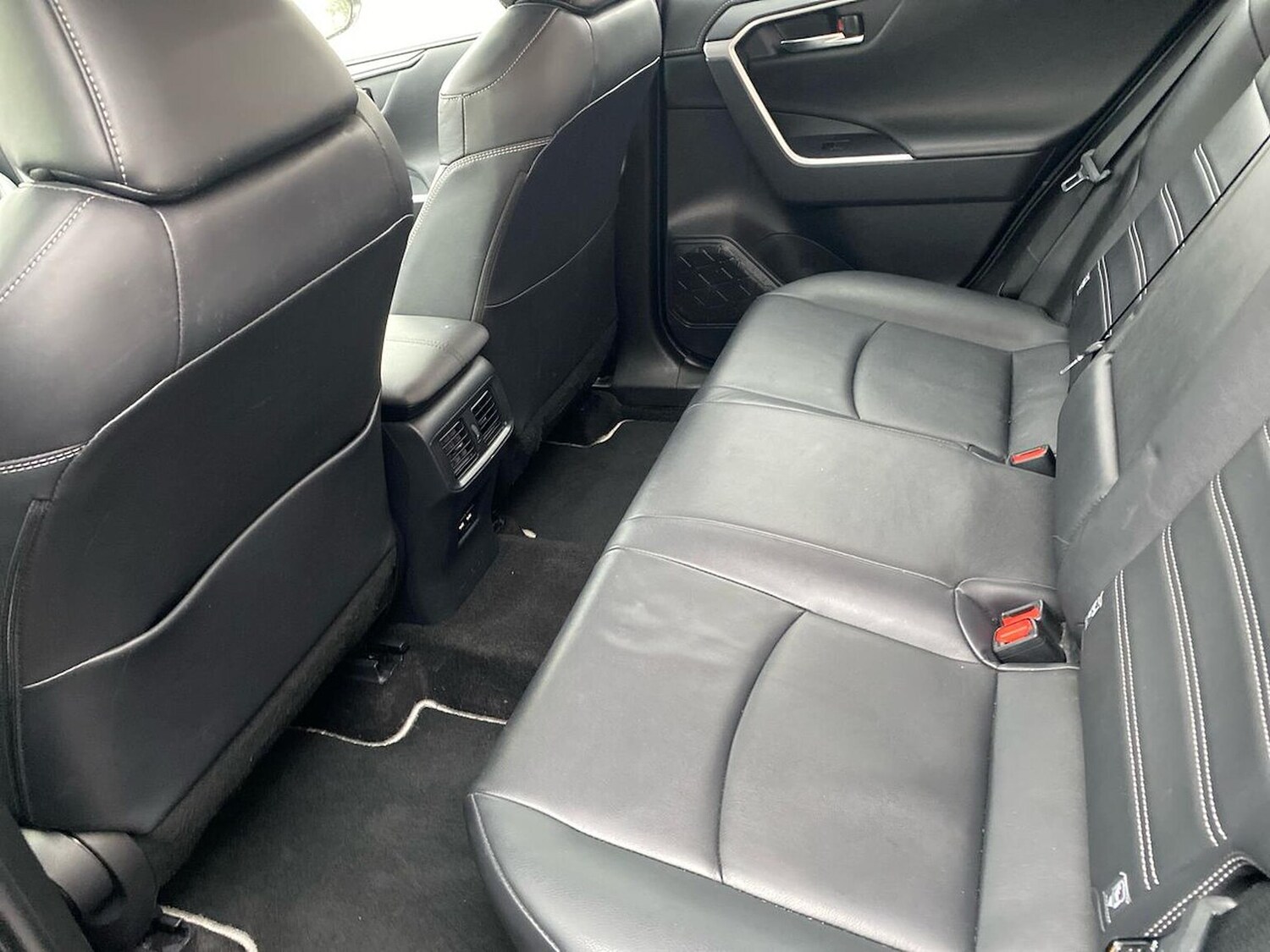 Used Toyota RAV4 2021 for sale - 76324523: Photo 16