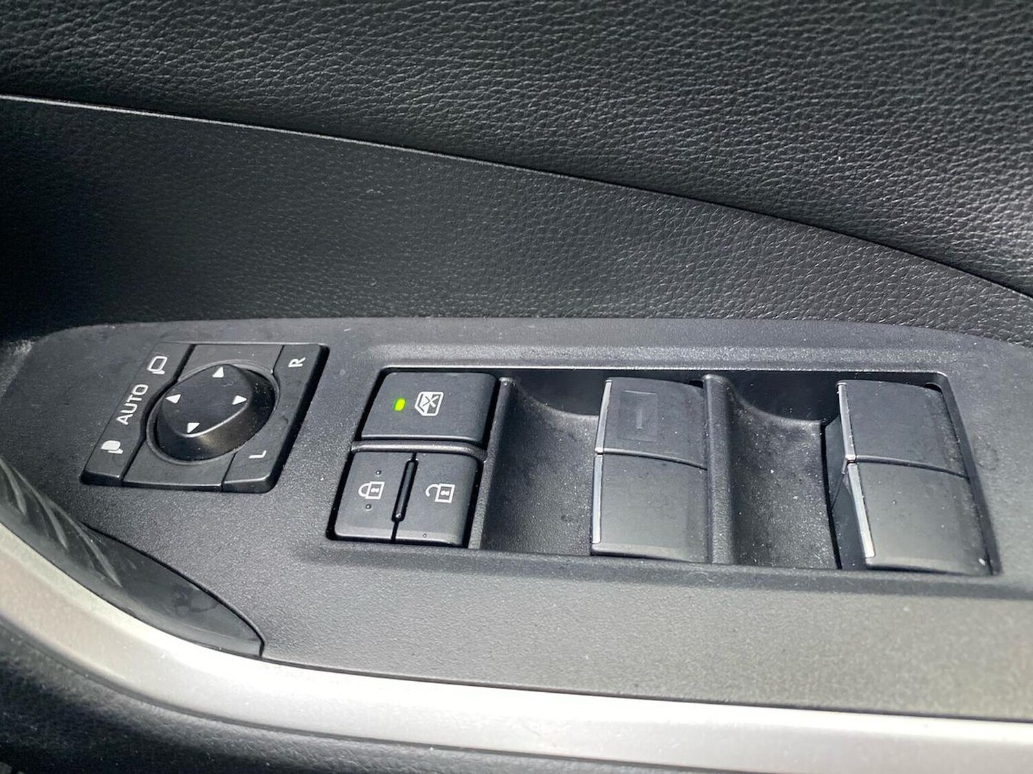 Used Toyota RAV4 2021 for sale - 76324523: Photo 21