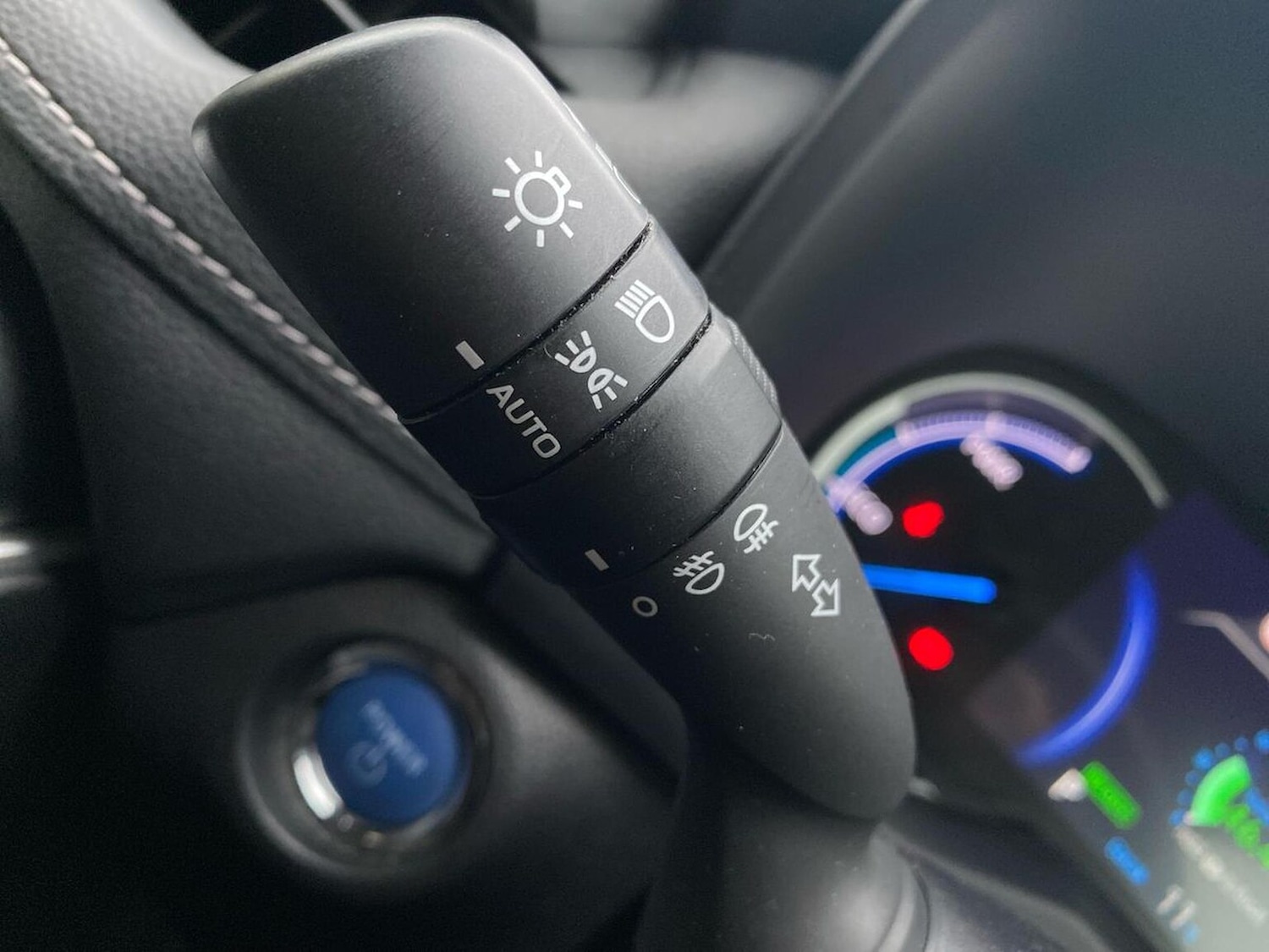 Used Toyota RAV4 2021 for sale - 76324523: Photo 28