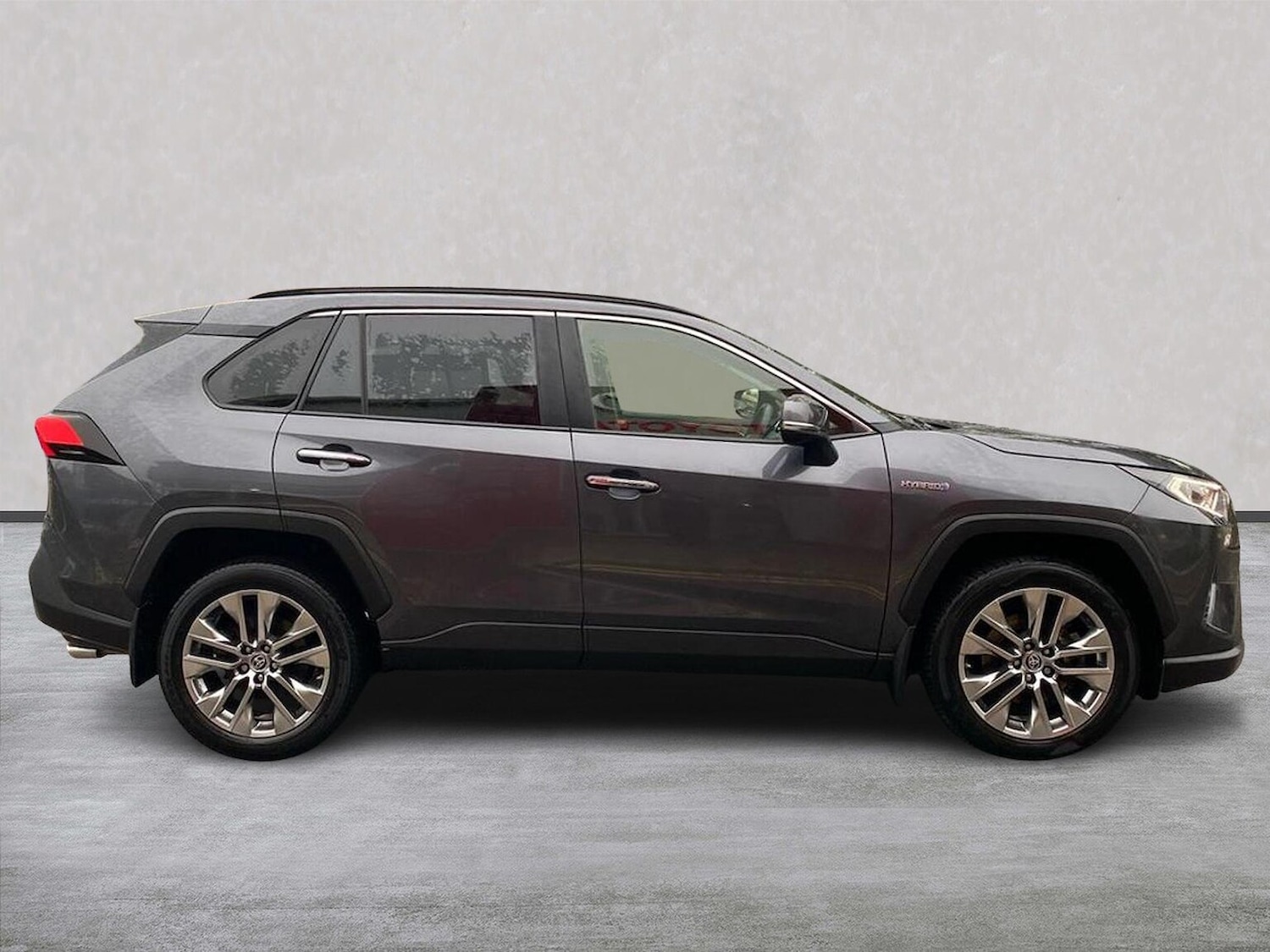 Used Toyota RAV4 2021 for sale - 76324523: Photo 3