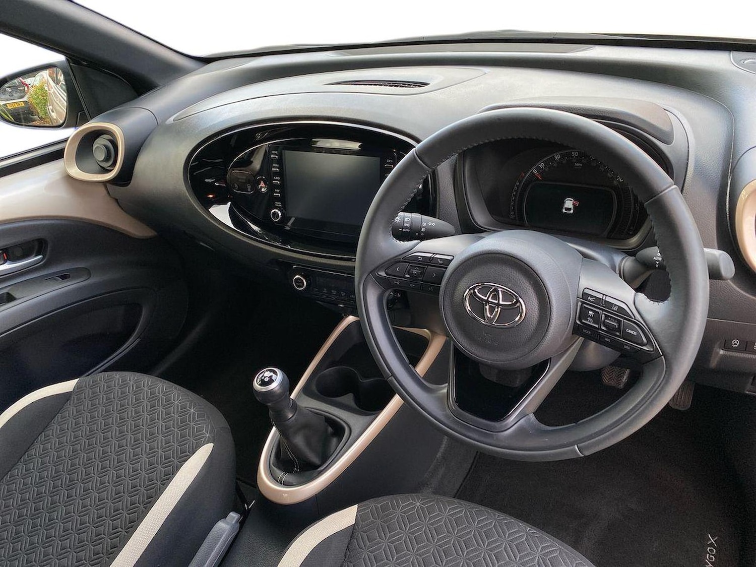 Used Toyota Aygo X 2023 for sale - 76681694: Photo 8