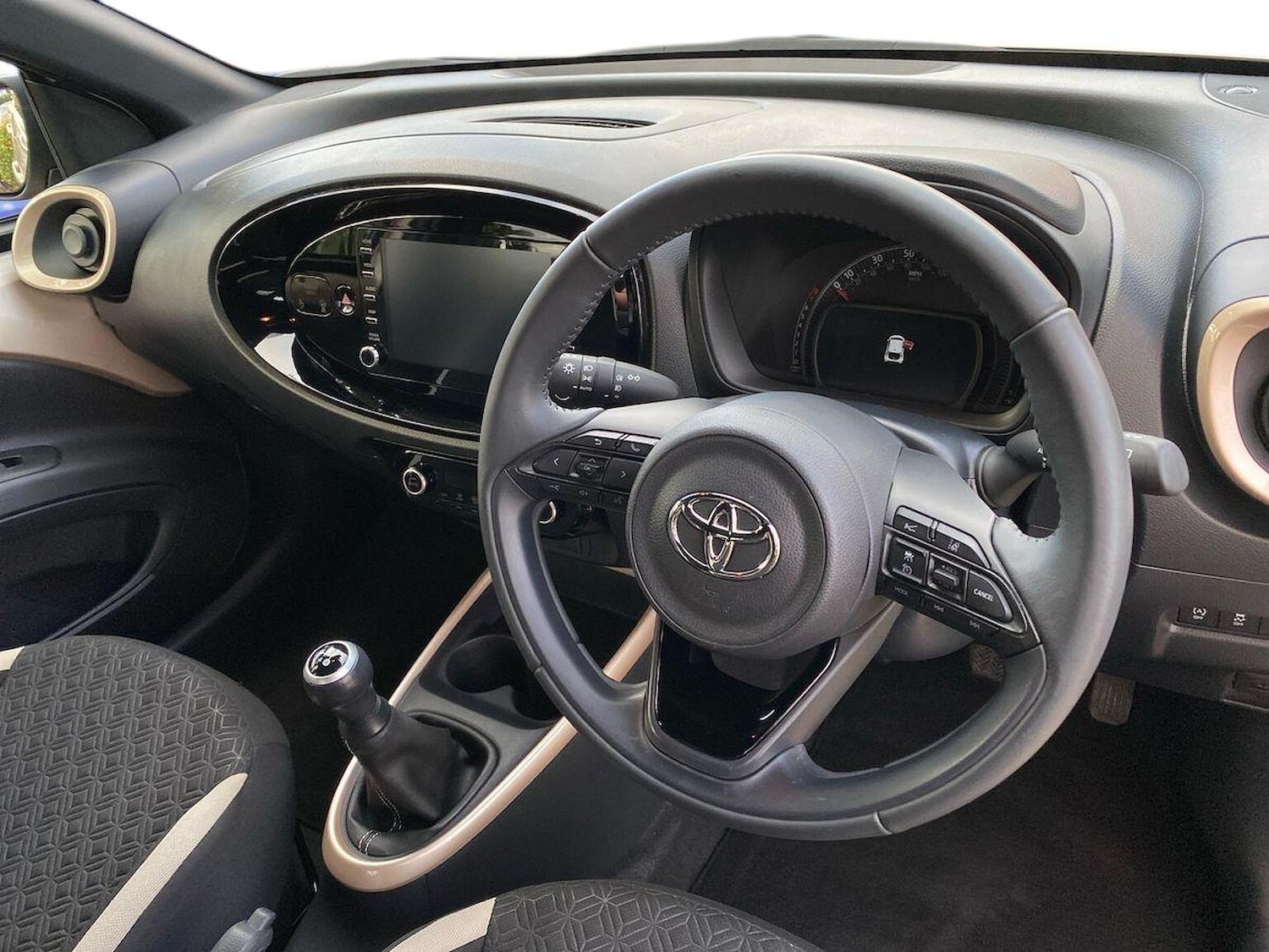 Used Toyota Aygo X 2023 for sale - 76681694: Photo 9