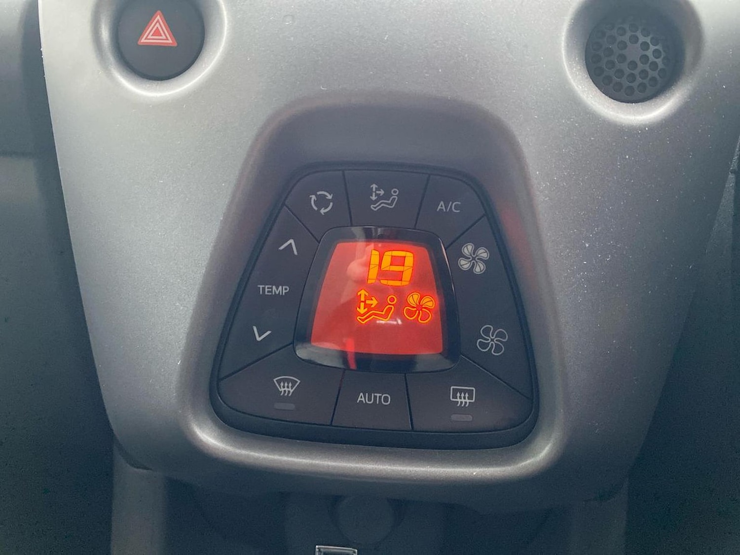 Used Toyota AYGO 2021 for sale - 76492433: Photo 12