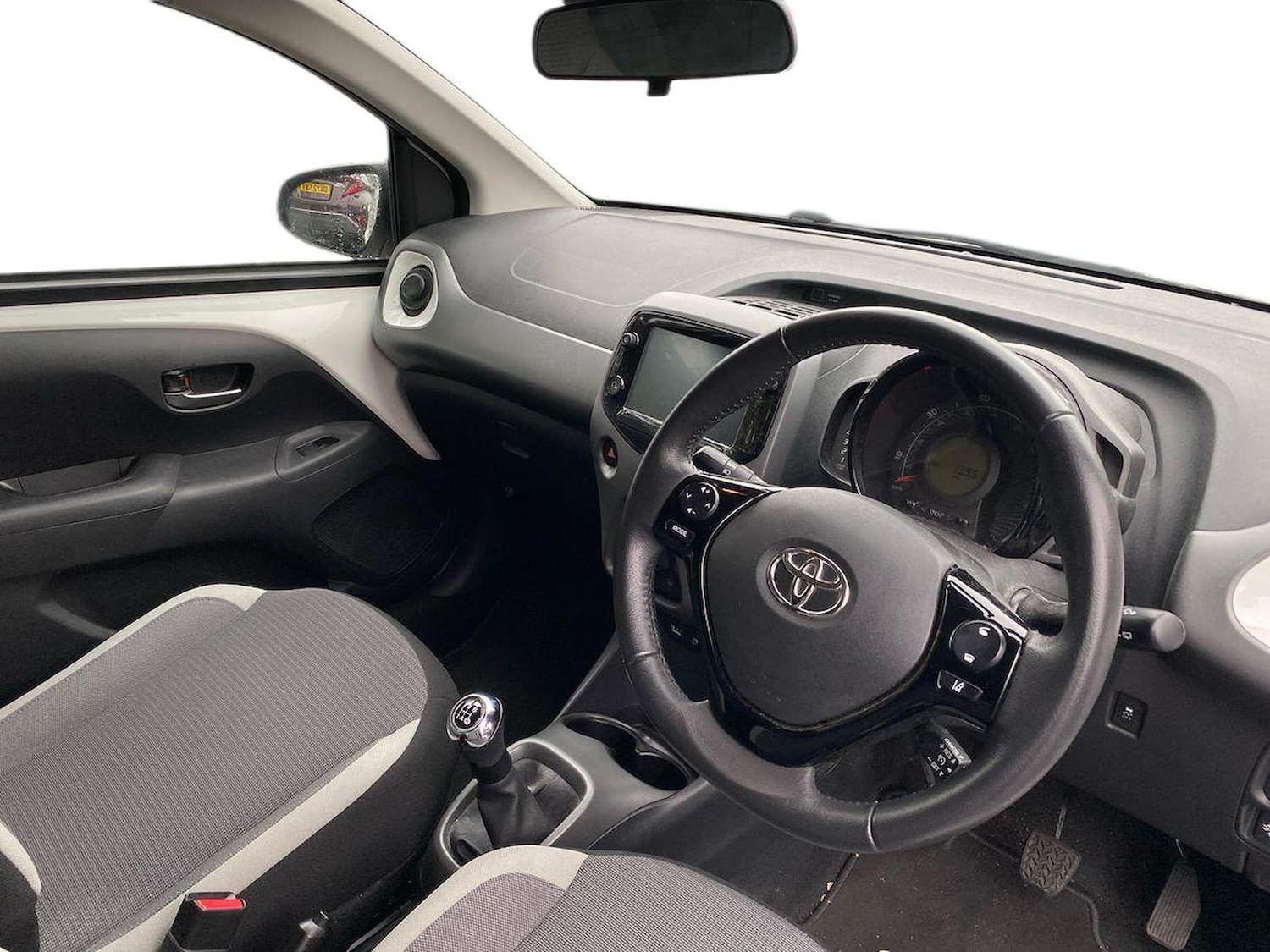 Used Toyota AYGO 2021 for sale - 76492433: Photo 15