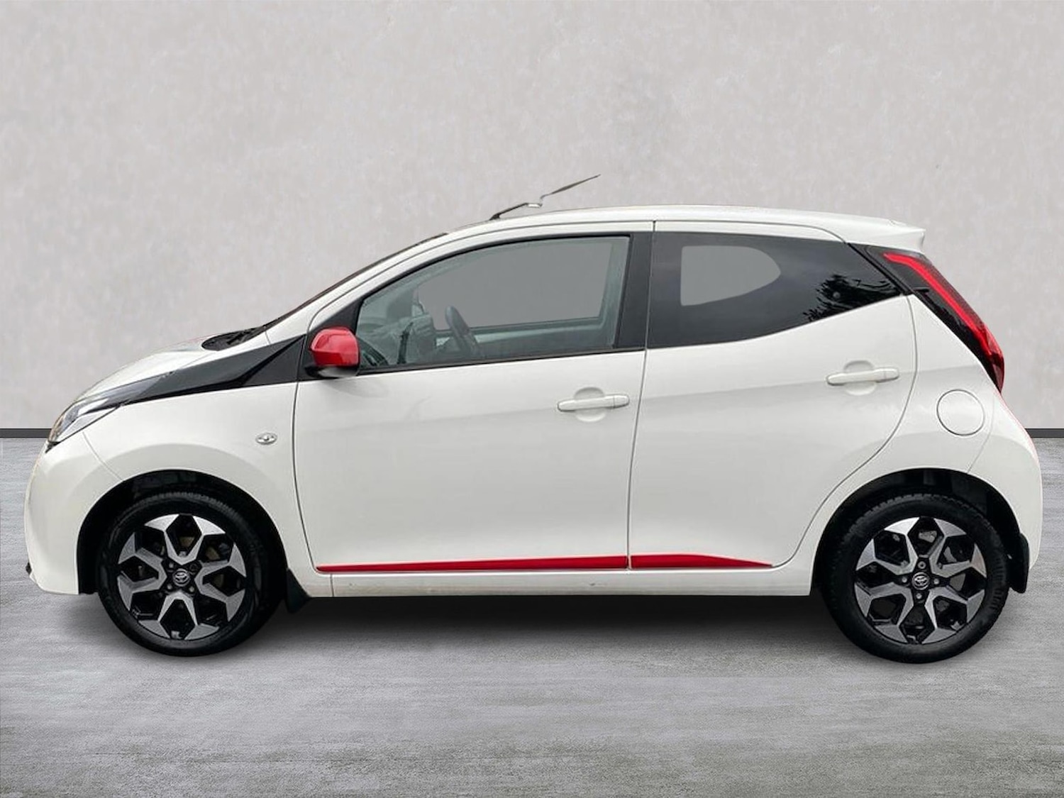 Used Toyota AYGO 2021 for sale - 76492433: Photo 19