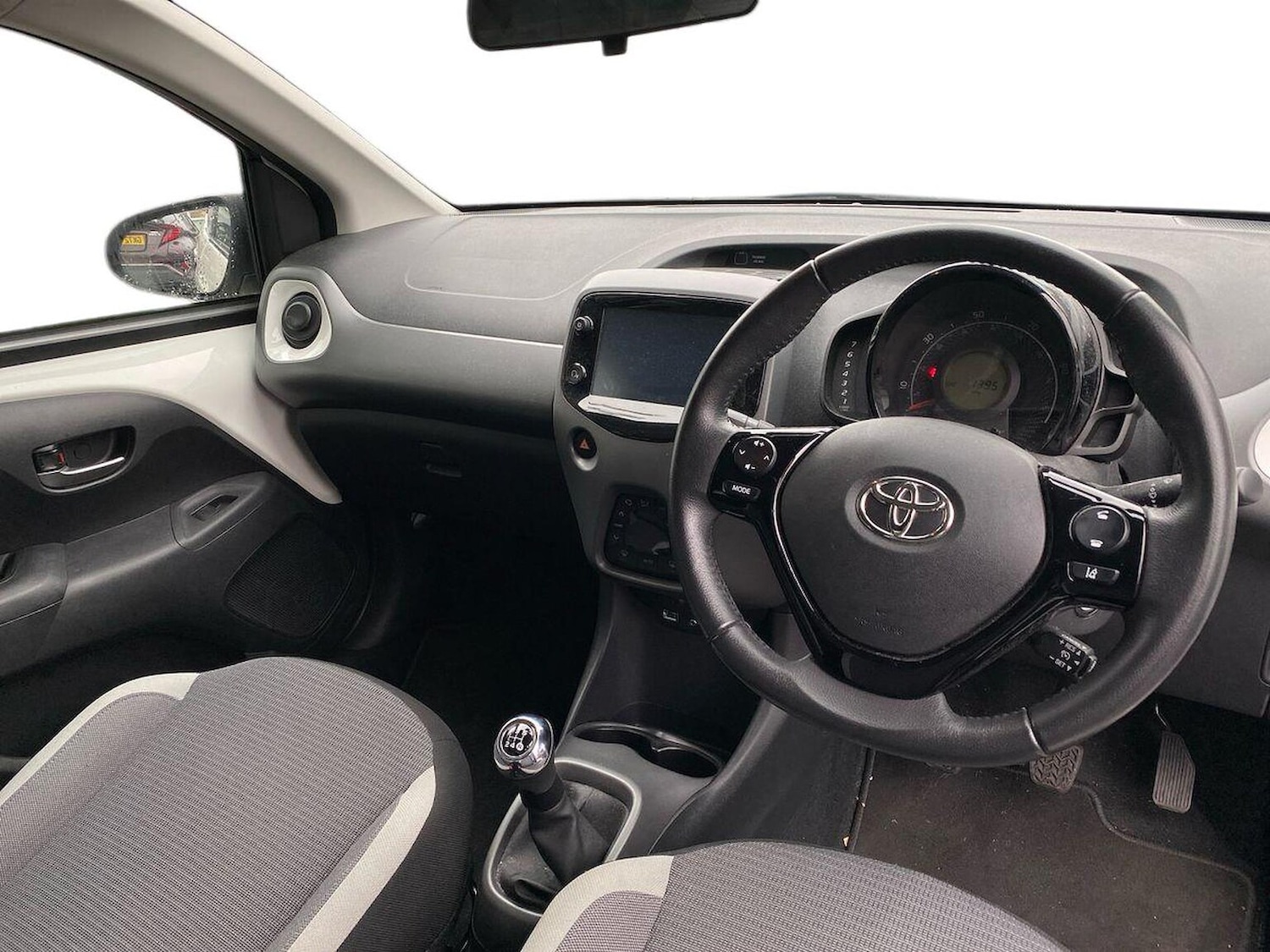 Used Toyota AYGO 2021 for sale - 76492433: Photo 8