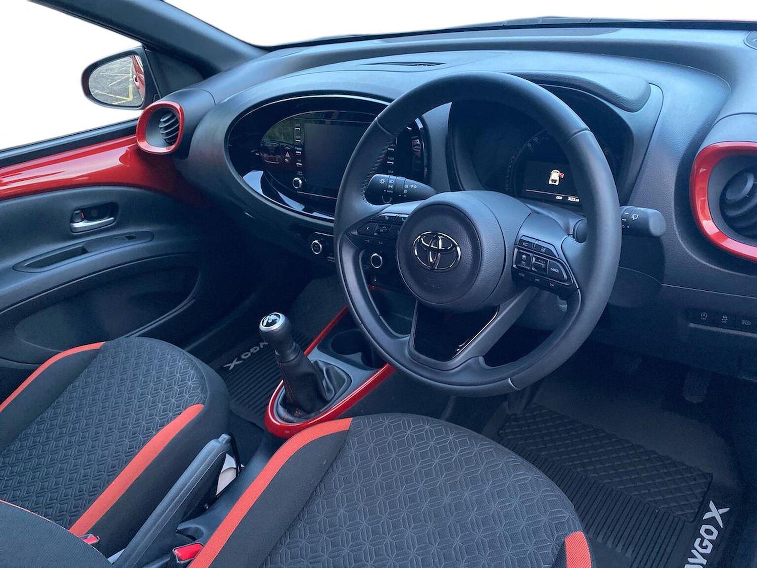 Used Toyota Aygo X 2022 for sale - 76762409: Photo 15