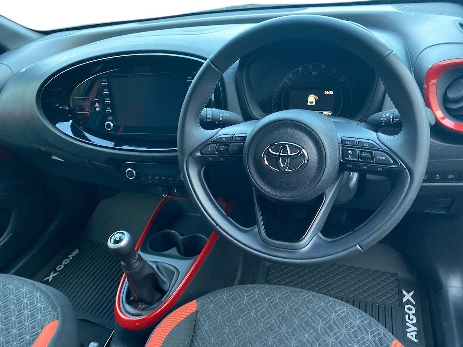 Used Toyota Aygo X 2022 for sale - 76762409: Photo 9