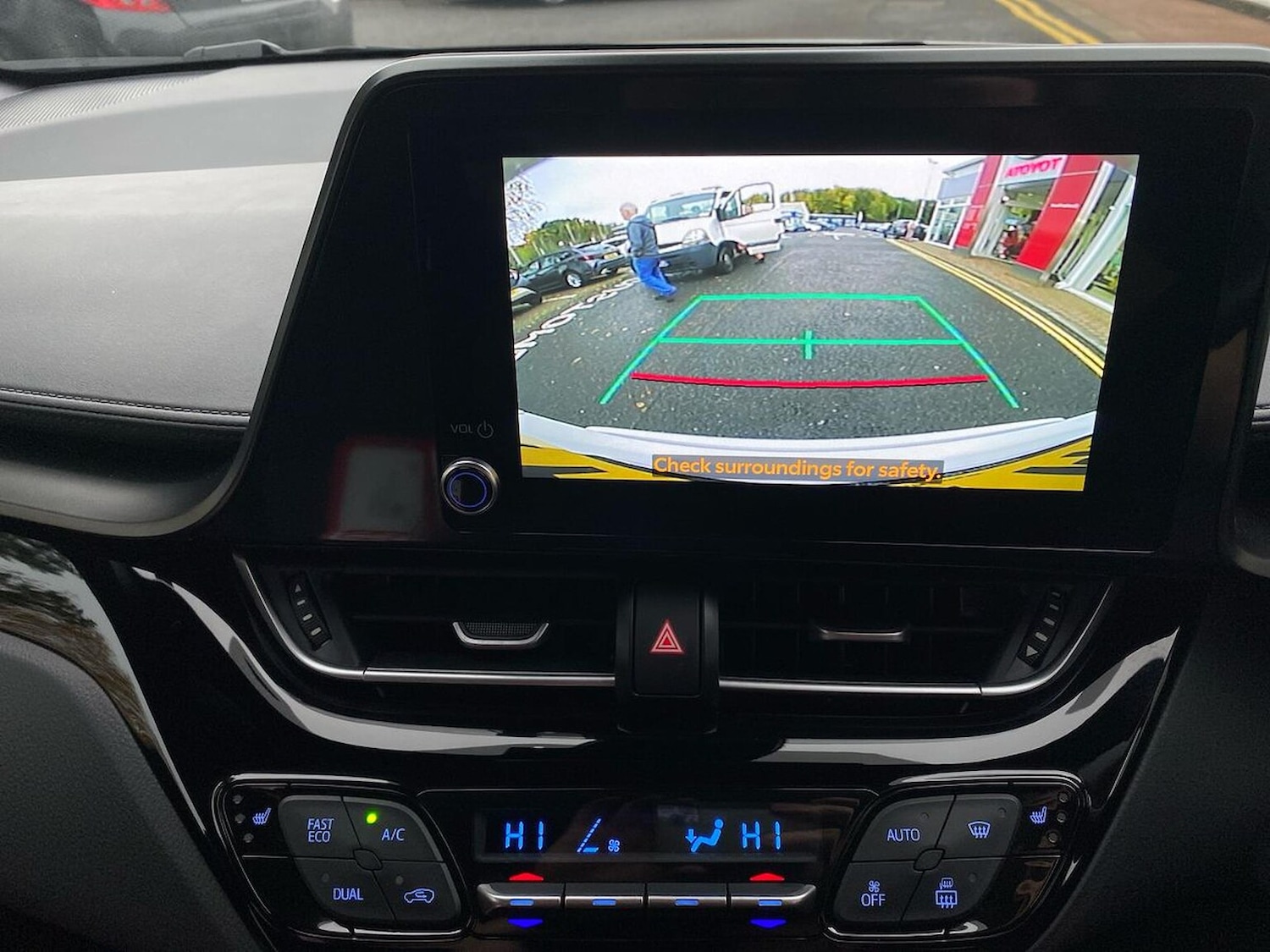 Used Toyota C-HR 2023 for sale - 76490690: Photo 23