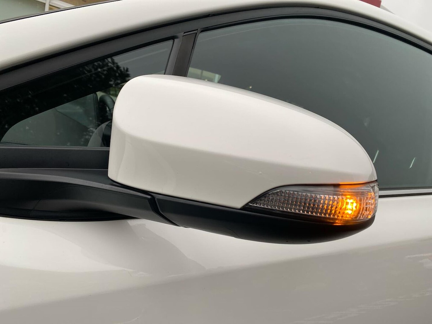 Used Toyota C-HR 2023 for sale - 76490690: Photo 31