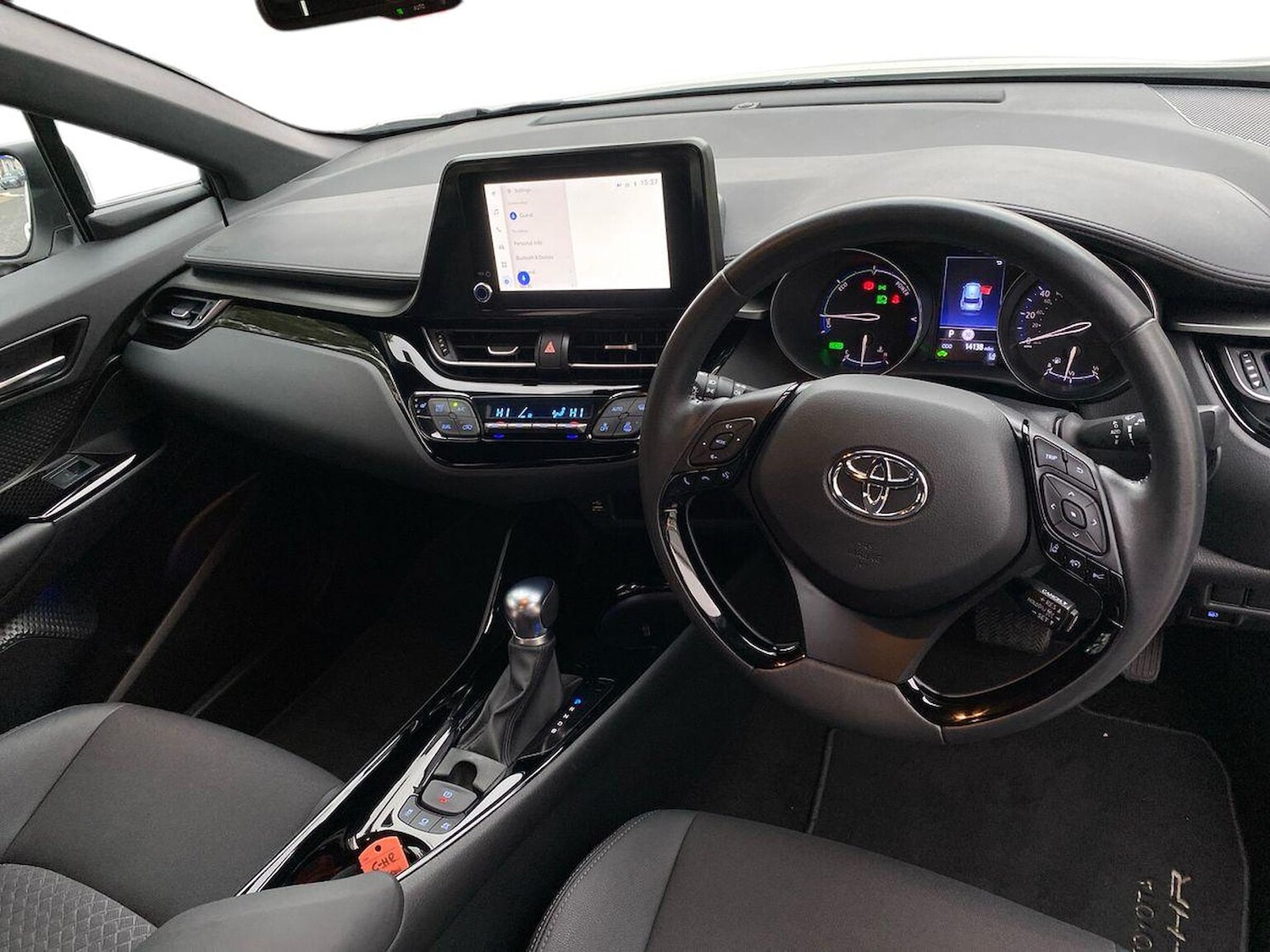 Used Toyota C-HR 2023 for sale - 76490690: Photo 8