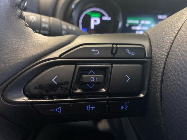 Used Toyota Yaris 2021 for sale - 76243171: Photo 25