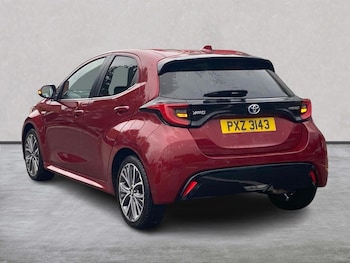 Used Toyota Yaris 2021 for sale - 76243171: Photo 2