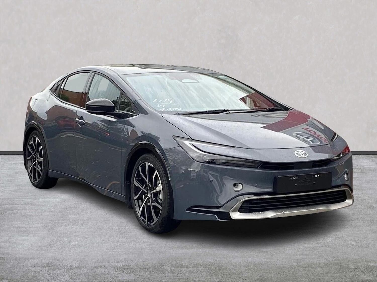 Used Toyota Prius 2025 for sale - 76885002: Photo 1