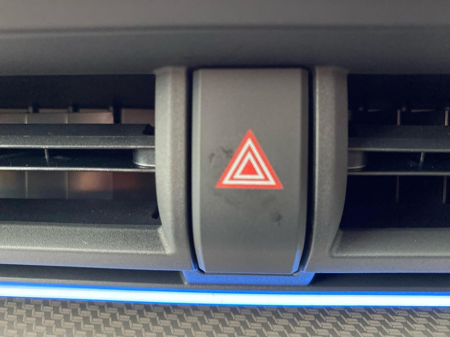 Used Toyota Prius 2025 for sale - 76885002: Photo 22