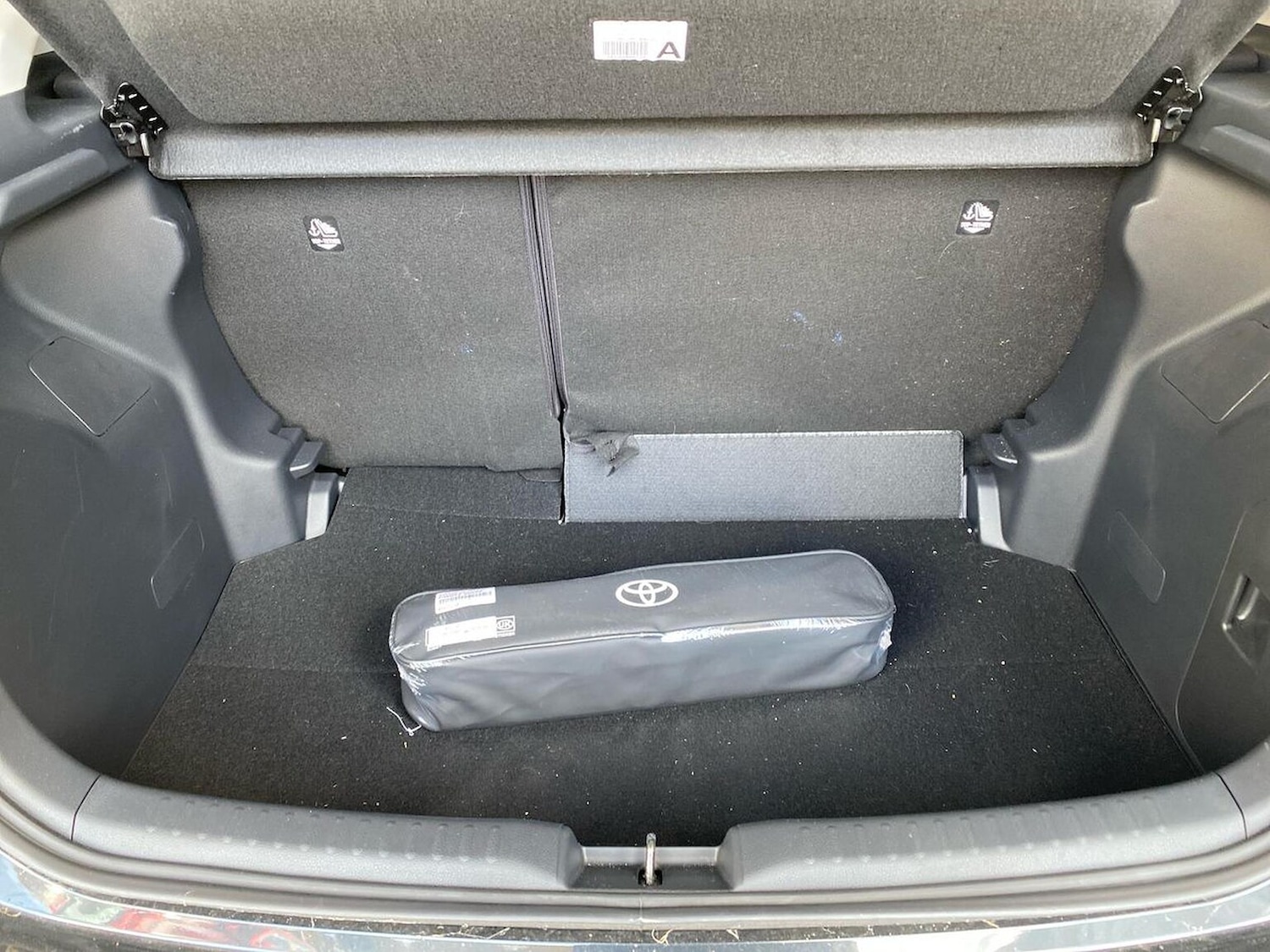 Used Toyota Yaris 2024 for sale - 76369091: Photo 17