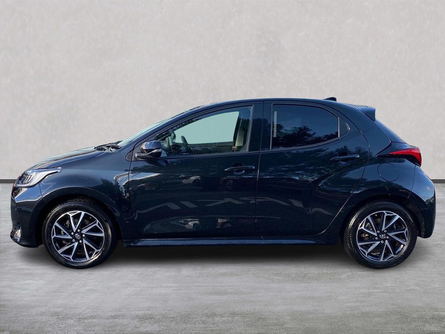 Used Toyota Yaris 2024 for sale - 76369091: Photo 19