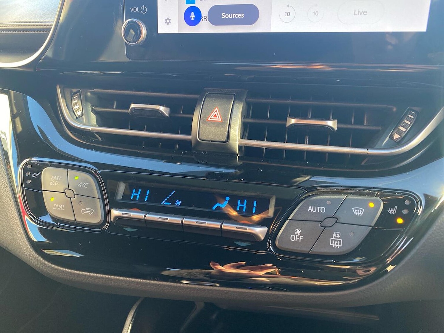 Used Toyota C-HR 2023 for sale - 76969005: Photo 12